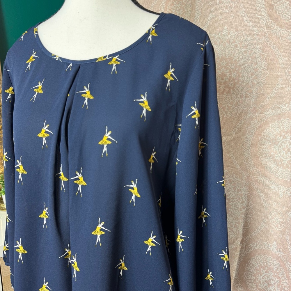 DE Collection Navy w/ Yellow Ballerina Dancer Print Blouse 3/4 Sleeve Twee - Picture 2 of 9